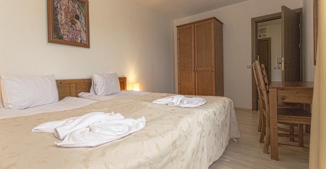 בנסקו St. John Hill Suites Hotel מראה חיצוני תמונה