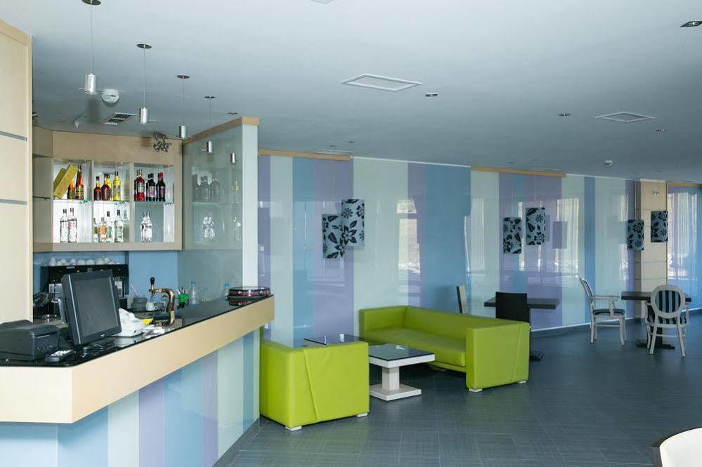 בנסקו St. John Hill Suites Hotel מראה חיצוני תמונה